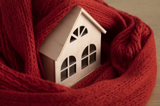 Ocieplenie domu wełną – dlaczego warto to zrobić?